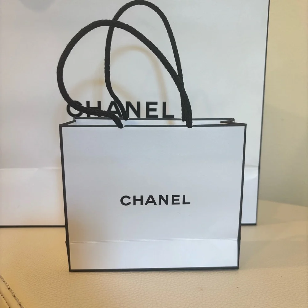 CHANEL White Paper Shopping Gift Bags with Cloth Handles Set of 2 Medium & Mini